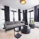בית הארחה Palladium Resort- Luxury Leading Hotels, Private Included דרמי