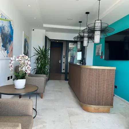 Palladium Hotel- Private Included