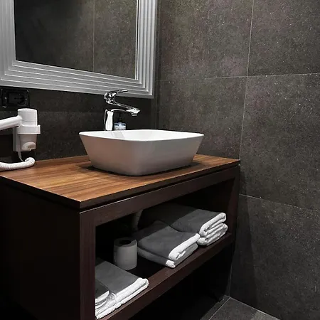 Affittacamere Palladium Hotel- Private Included Dhërmi