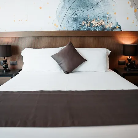 Palladium Resort- Luxury Leading Hotels, Private Included Dhërmi