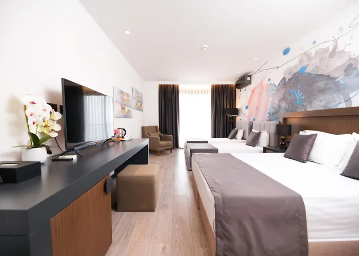 Palladium Resort- Luxury Leading Hotels, Private Included Dhërmi