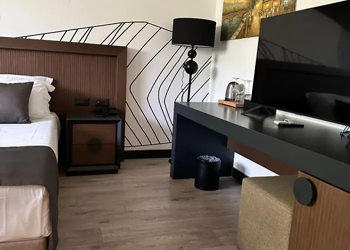 Palladium Resort- Luxury Leading Hotels, Private Included Guest house Dhermi