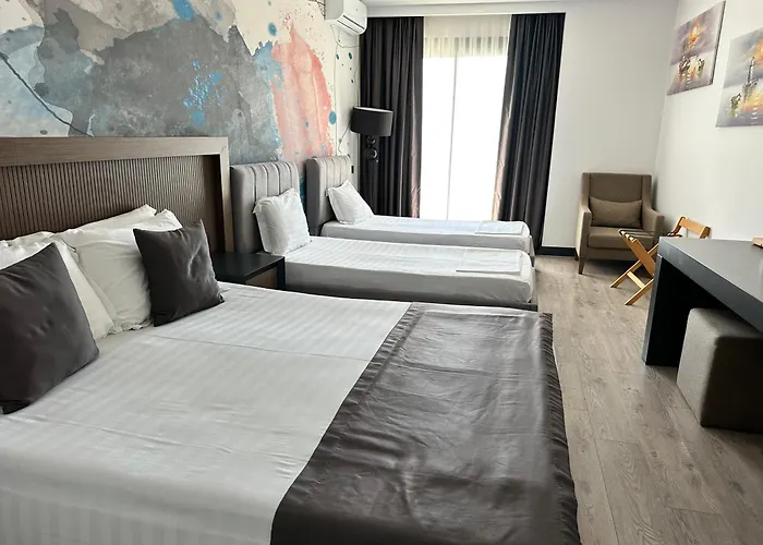 Palladium Resort- Luxury Leading Hotels, Private Included Affittacamere 3*