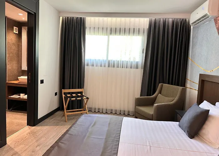 Palladium Resort- Luxury Leading Hotels, Private Included Affittacamere Dhërmi