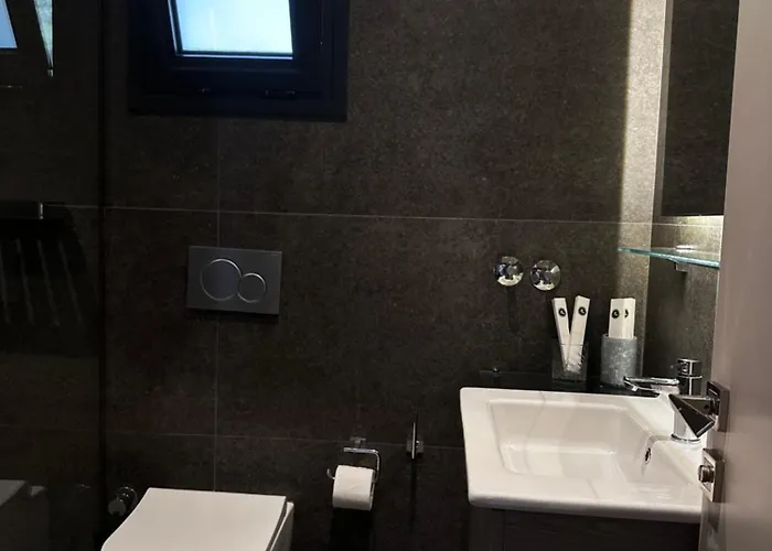 Palladium Resort- Luxury Leading Hotels, Private Included 3* Dhërmi